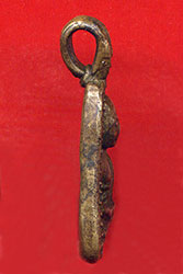 จอบใหญ่หลวงพ่อเงินติดที่1