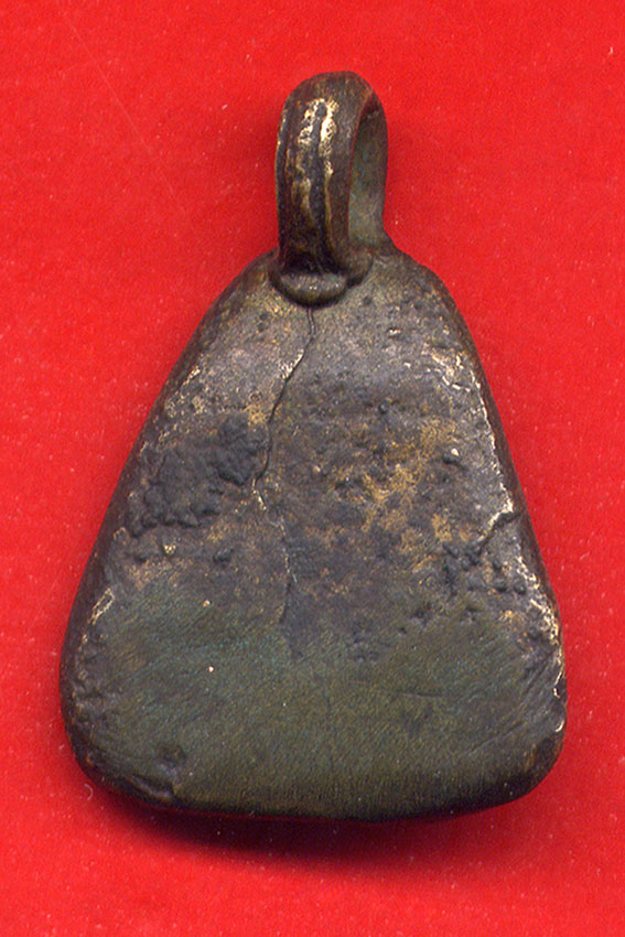 พระหลวงพ่อเงินจอบเล็กปลายเท้ากระดก