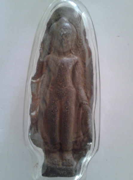 พระกรุใช่ไหมคับว่ากันเต็มที่