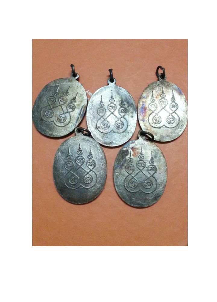 หลวงพ่อคลิ้งวัดถลุงทองปี21......มาเป็นชุด 5เหรียญ