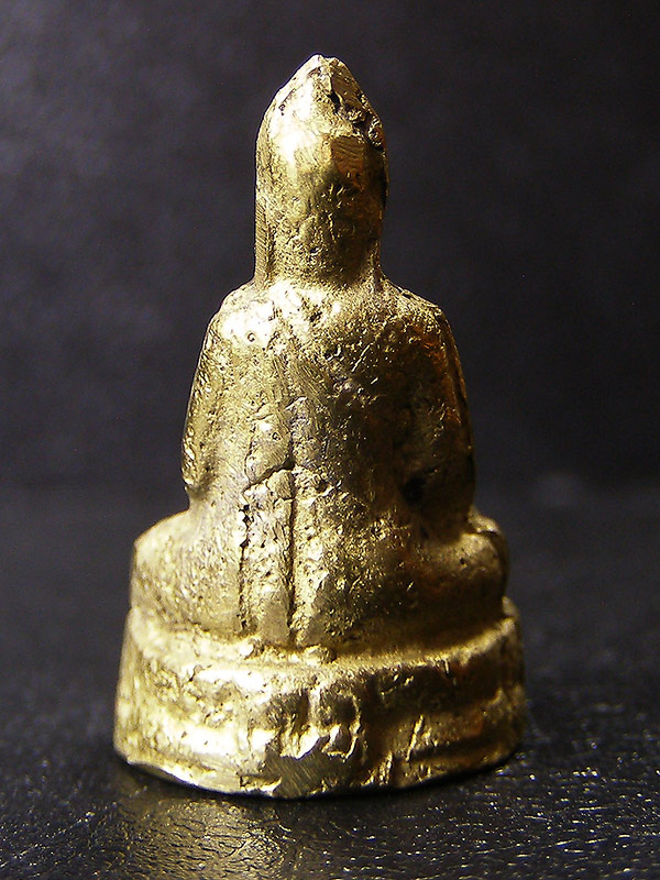 พระชัยวัฒน์ที่ไหนครับ  พี่ๆช่วยกรุณาชี้แนะด้วยครับ