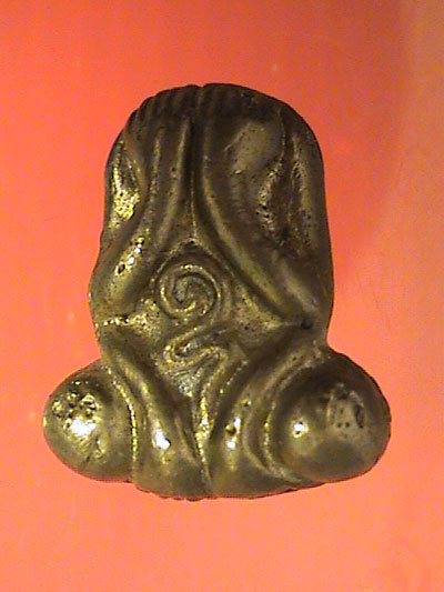 พระปิดตาไม่ทราบที่มา..องค์ที่ ๒...ครับ