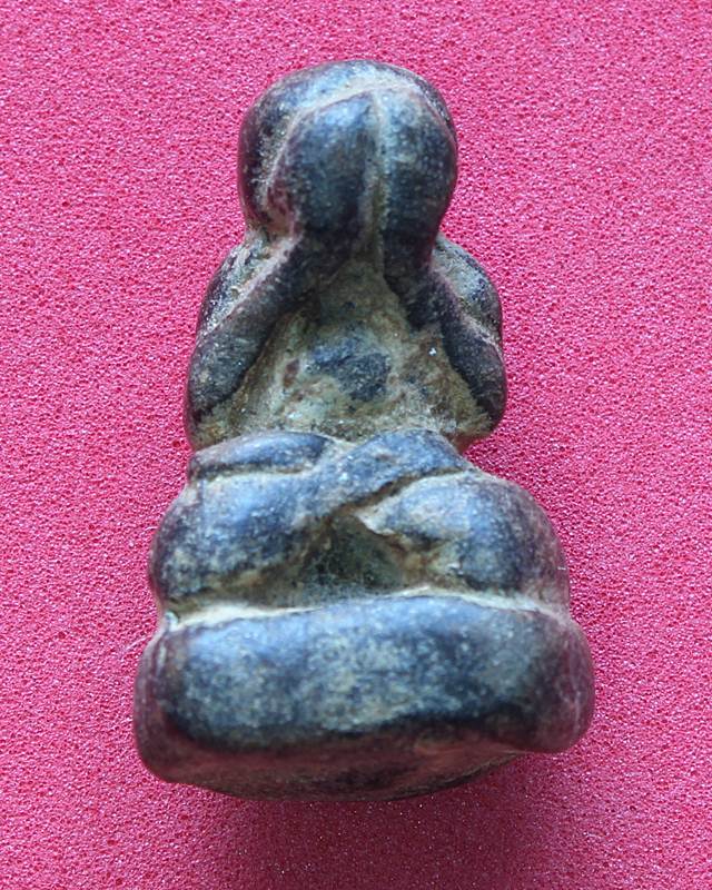 รบกวนดูพระปิดตาให้ด้วยครับ