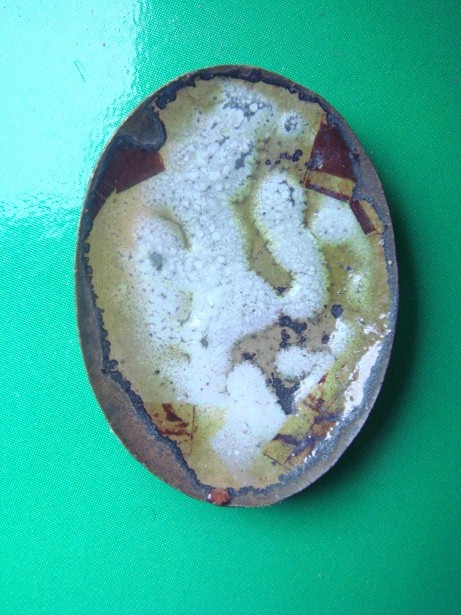 ไม่ทราบว่าเป็น ล็อคเก๊ต พระอาจารย์ ท่านไหนครับ รบกวนครับ