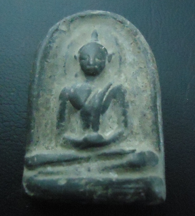 พระซุ้มกอพิมพ์ใหญ่ไม่มีกนก มีเค้าบ้างไหมคับ  ขอบคุณครับ