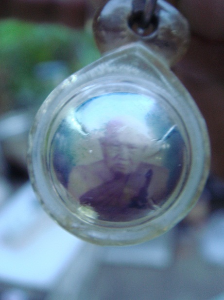 ไม่ทราบว่า เป็นพระอาจารย์ท่านใด หรอครับ