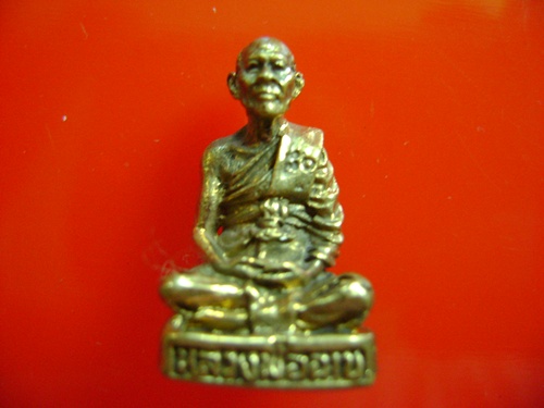 หลวงพ่อฉาบ สิงห์บุรีครับ