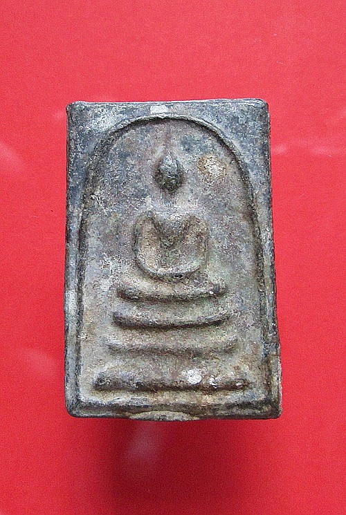 สอบถามพระสมเด็จเนื้อตะกั่วครับ