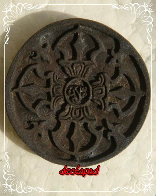 พระอะรัยครับเนี่ยะ พอทราบกันบ้างไหมครับ