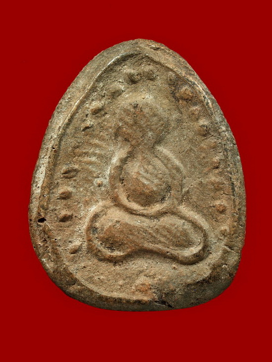 พระเนื้อดิน พิมพ์เม็ดบัว ไม่ทราบที่ครับ