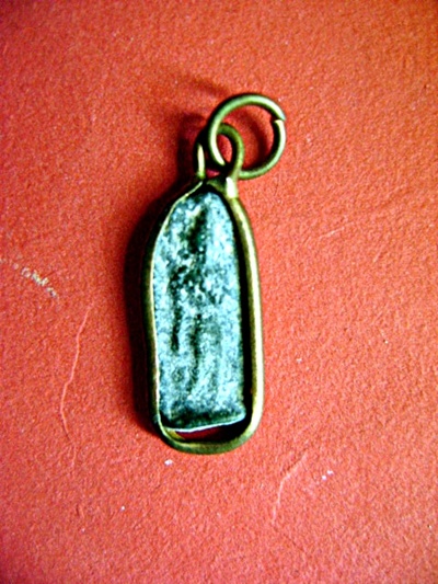 อยากทราบว่าหลวงพ่ออะไรครับ