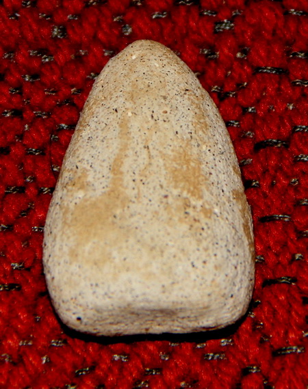 อยากทราบว่าเป็นพระอะไร รบกวนด้วยครับ