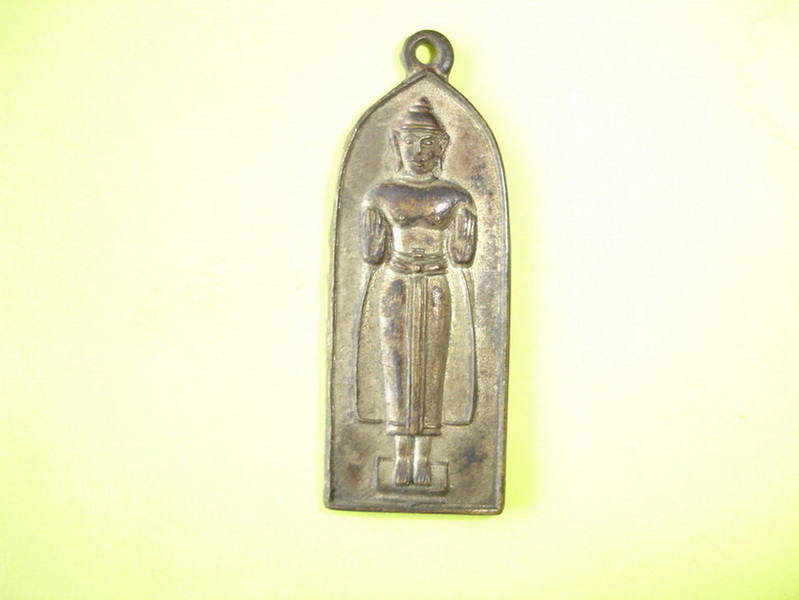 สอบถามพระยืน ไม่ทราบที่ครับ