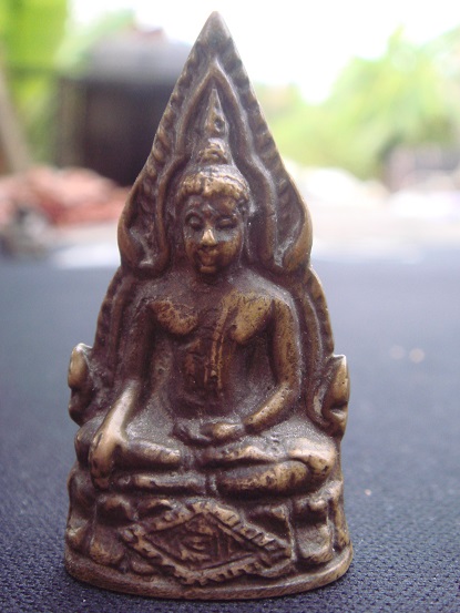 รบกวนพี่พี่ ช่วยดูว่าเป็นรูปหล่อชินราช ของที่ไหนหรอครับ แล้วดีไหมครับ