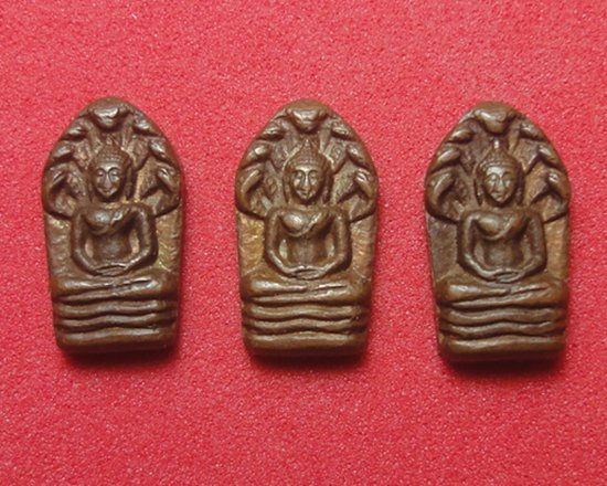 สอบถามพระปรกใบมะขามไม่ทราบที่