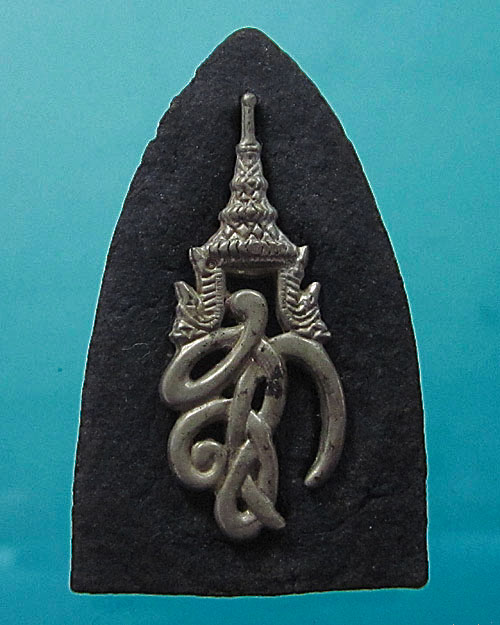 พระถูกขึ้นป้ายstop