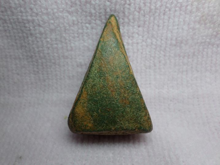 รบกวนผู้รู้หน่ยครับพระนางพญาแท้รึเปล่าครับ