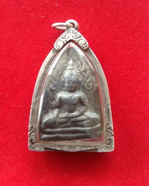 พระชินสีห์ กรุพิษณุโลก เนื้อชินเงิน