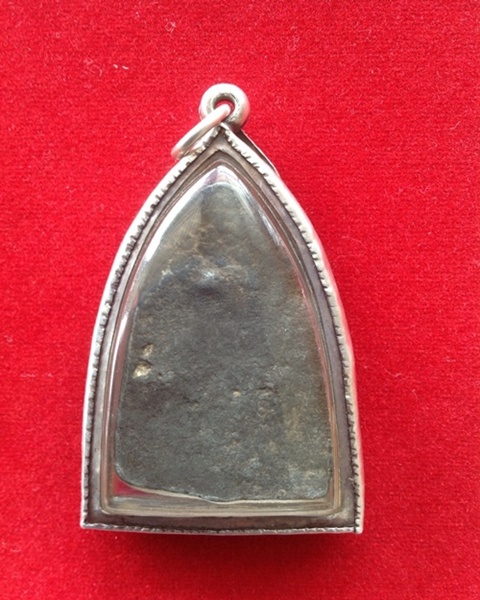 พระชินสีห์ กรุพิษณุโลก เนื้อชินเงิน