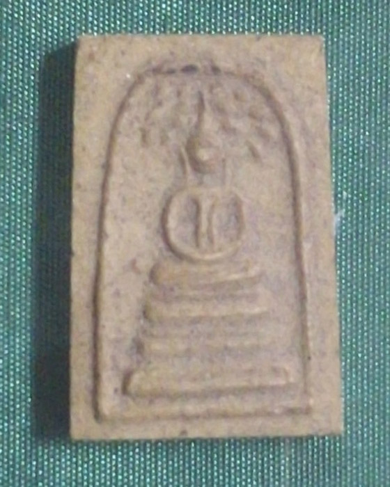 พระสมเด้จปรกโพธิ์วัดปราสาท พิมพ์วัดมฤคทายวัน 