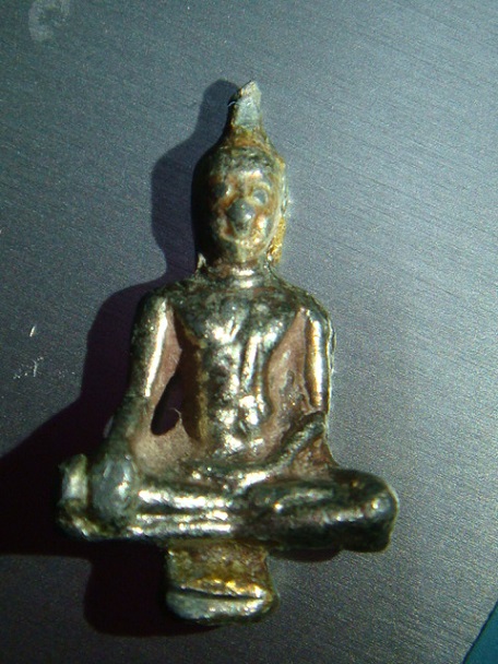 พระยอดธงเนื้อเป็น3กษัตริย์ เป็นของที่ไหนครับ