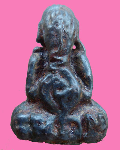 พระปิดตาเนื้อแร่...ท่านใดทราบที่บ้างครับ