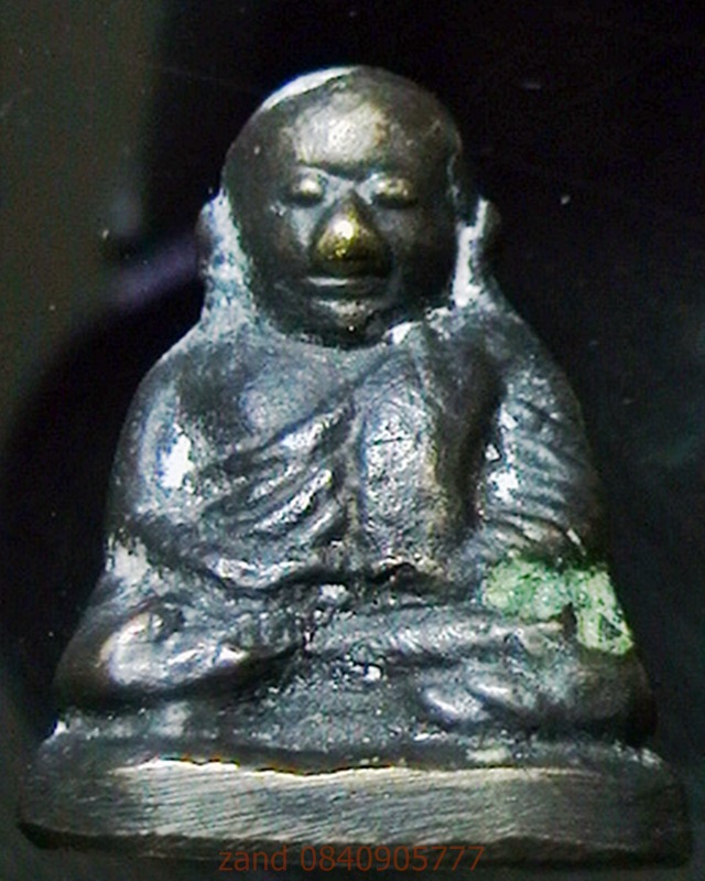 ขายรูปหล่อหลวงพ่อเงิน ราคา 600บาท