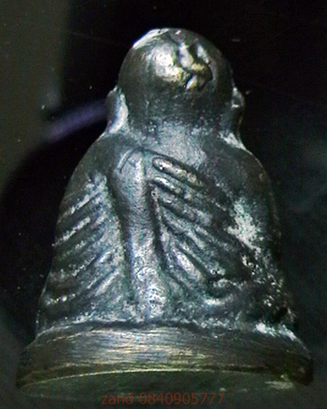 ขายรูปหล่อหลวงพ่อเงิน ราคา 600บาท