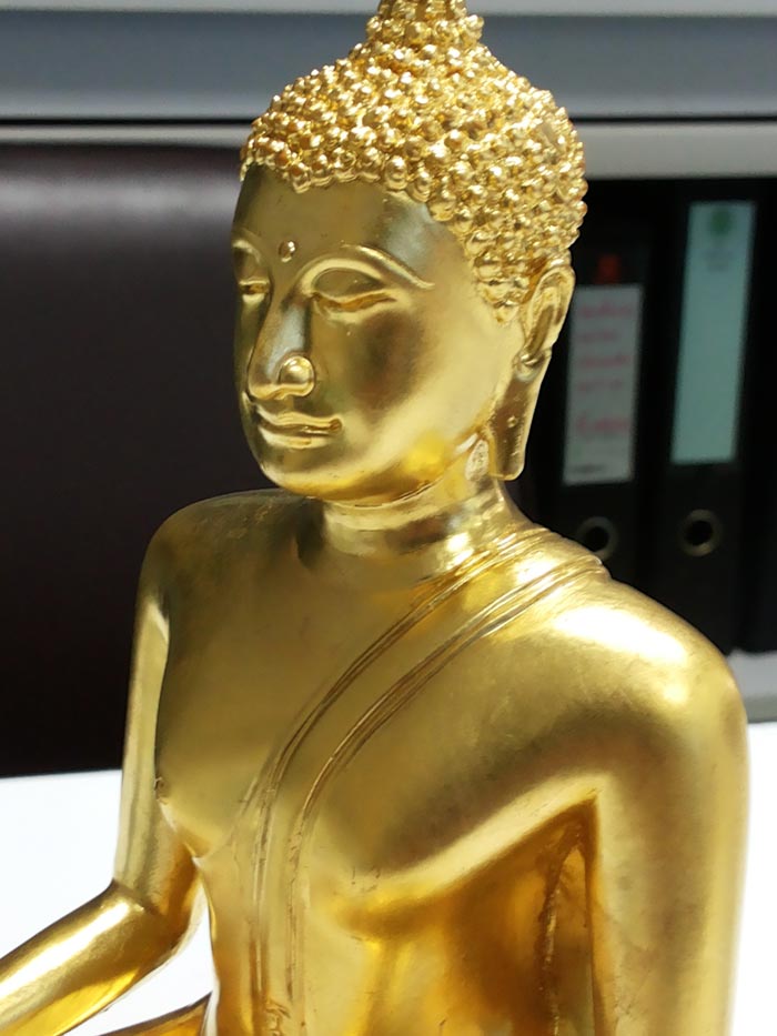 ด่วน!!!มีพระมาแบ่ง พระพุทธชินสีห์จำลองปิดทองคำแท้ หน้าตัก5 นิ้ว ในหลวงและพระสังฆราช เททอง