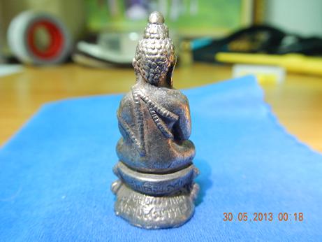 พระกริ่ง ก้นชัย  แท้มั้้ยครับ ปีไหน วิจารย์ด้วยครับ