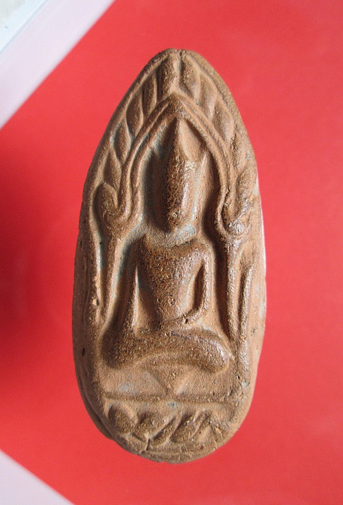 สอบถามพระเนื้อดินครับ