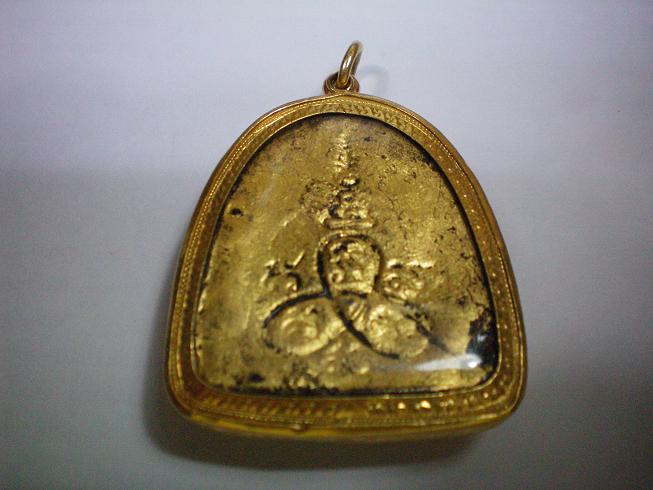 ช่วยดูพระปิดตาให้หน่อยครับว่า-รุ่นและวัดไหนครับแท้ไหมครับ.