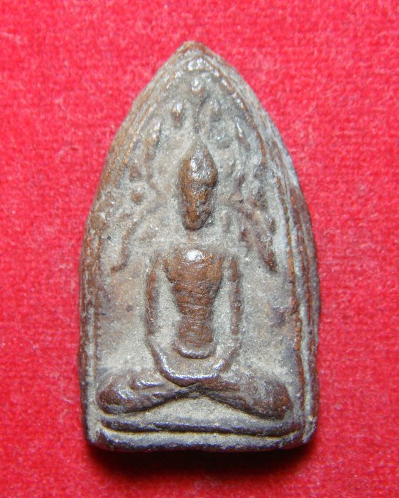 พระปรกโพธิ์เนื้อดินครับอาจารย์