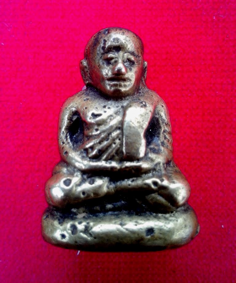 รบกวนช่วยดูพระให้หน่อยครับ