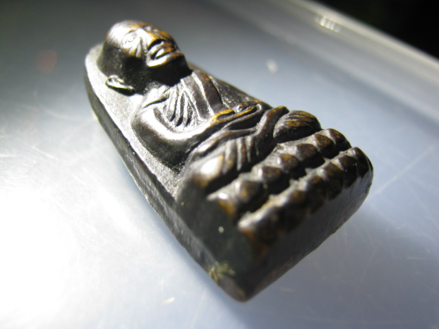 ช่วยดูหลวงปู่ทวด ให้หน่อยครับ