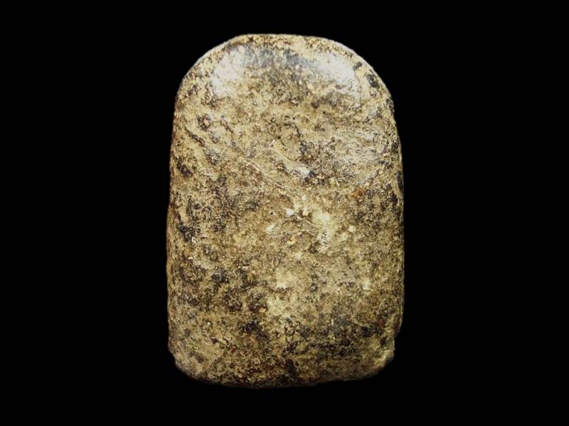 รบกวนสอบถามว่าเป็นพระเครื่องของพระเกจิท่านใด แท้-เก๊ประการใด รบกวนด้วยครับผม ขอบพระคุณครับ