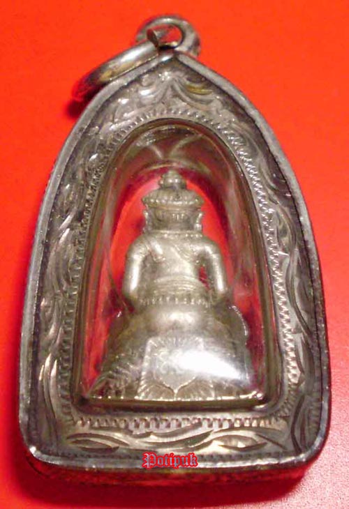 หลวงปู่ดุลย์ เนื้อเงิน