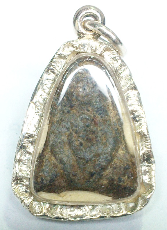 ขอรบกวนดูพระปิดตาองค์นี้ให้หน่อยครับ