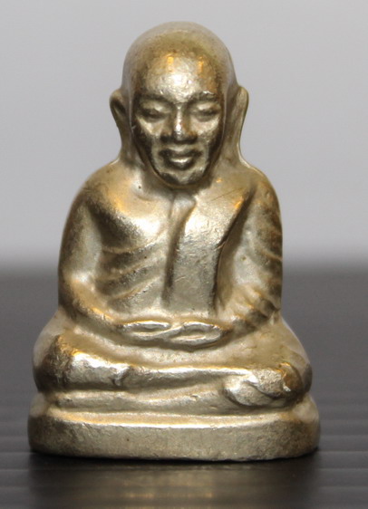 สอบถามหลวงพ่อเงินเนื้ออัลปาก้าปี 15 ครับ