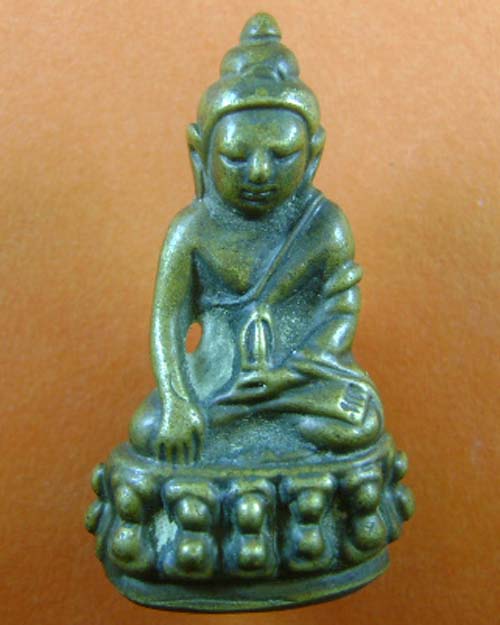 รบกวนดูพระกริ่งองค์นี้หน่อยครับ