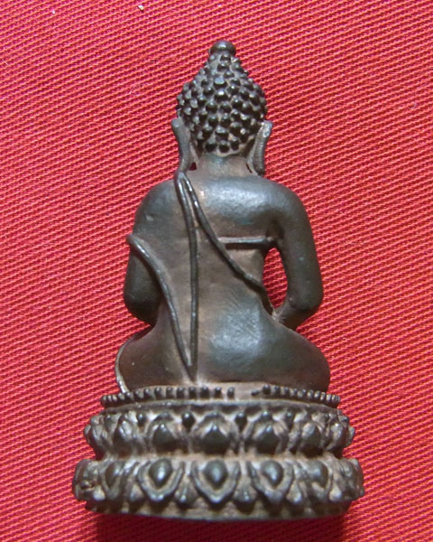 พระกริ่งเนื้อนวะ  