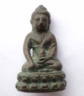 พระกริ่ง หลังโค๊ตภาษาจีน