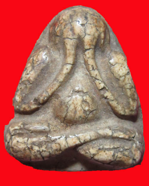 ปิดตาไม่ทราบที่มาครับ