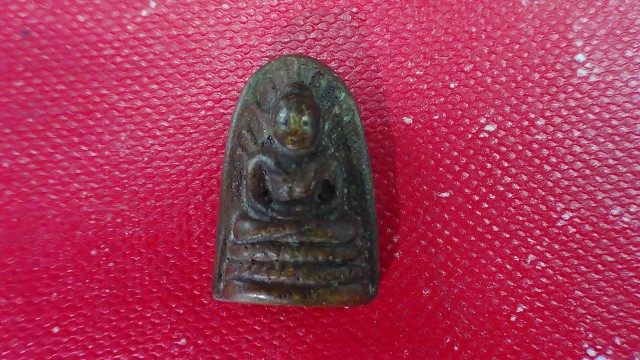 พระรอดเมืองละโว้หลวงพ่อเดิมปลุกเสก