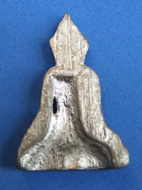 เรียนถามท่านผู้รู้ พระเครื่องเนื้อปลอดเงิน - ปลอดทอง