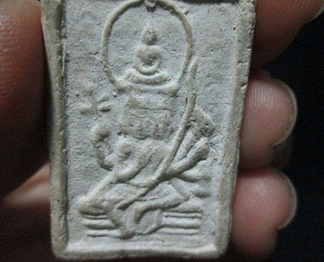 พระเหนือพรหม หลวงปู่ดู่ วัดสะแก ไม่มั่นใจครับ