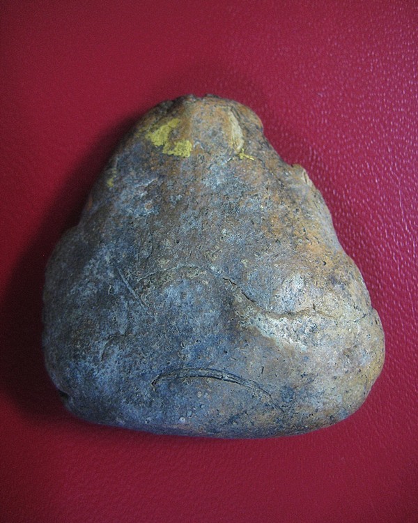 รบกวนเพื่อนๆช่วยดูพระให้หน่อยครับ