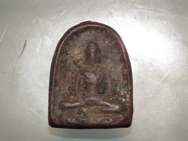 รบกวนท่านผู้รู้ครับ