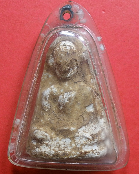 เรียนถามผู้รู้หลวงพ่ออะไรครับ