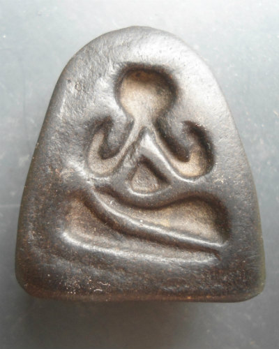 พระปิดตาผงคลุกรักสำนักไหนครับ